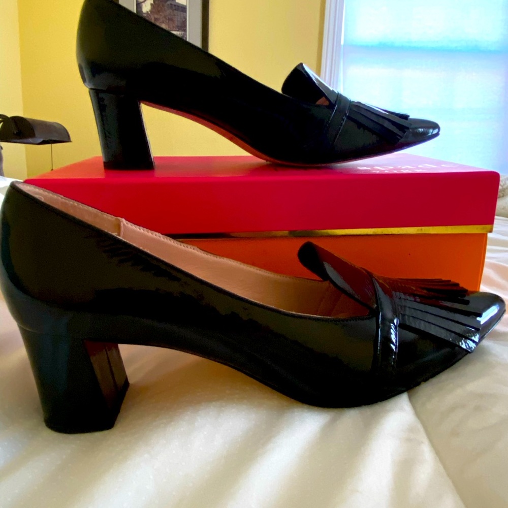 Kate Spade, Size 10, Black Patent Crinkle, Kiltie Pumps.